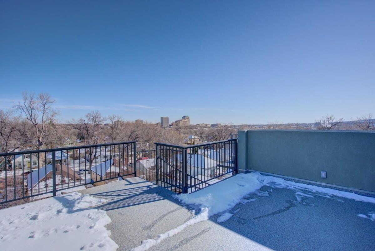 4Bd Home W Rooftop Patio Fire Pit & Mountain Views コロラドスプリングス エクステリア 写真